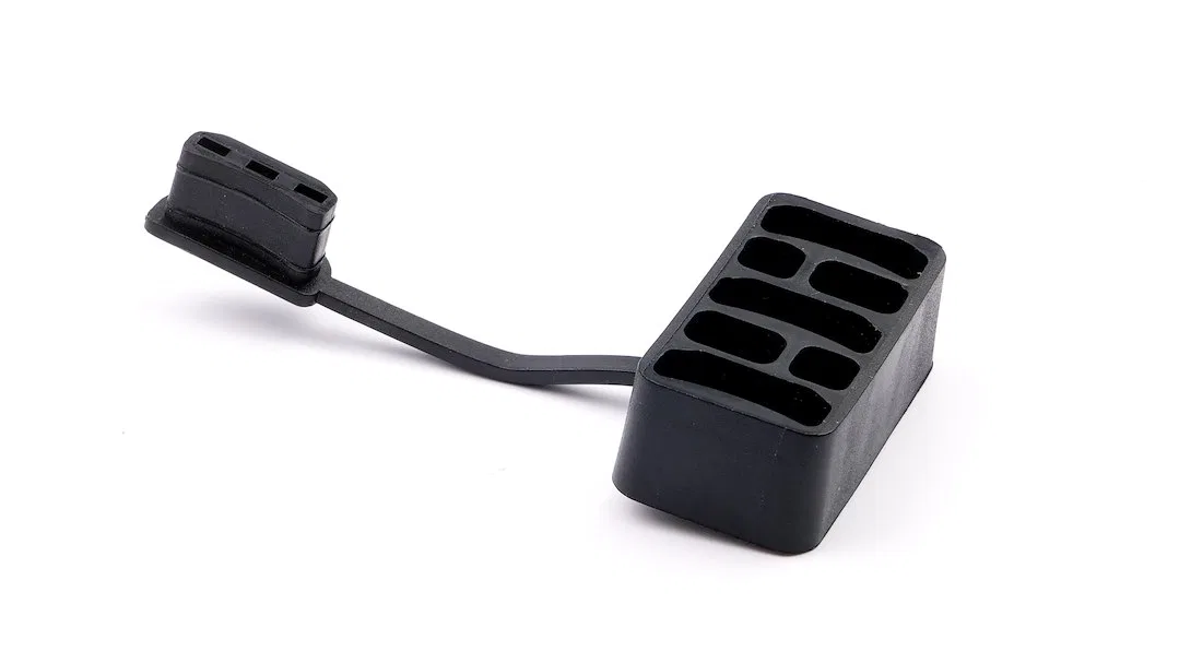 D244 – RAYMARINE Marine Network Port Expander, Seatalk1 3-Way Block 3 Ports